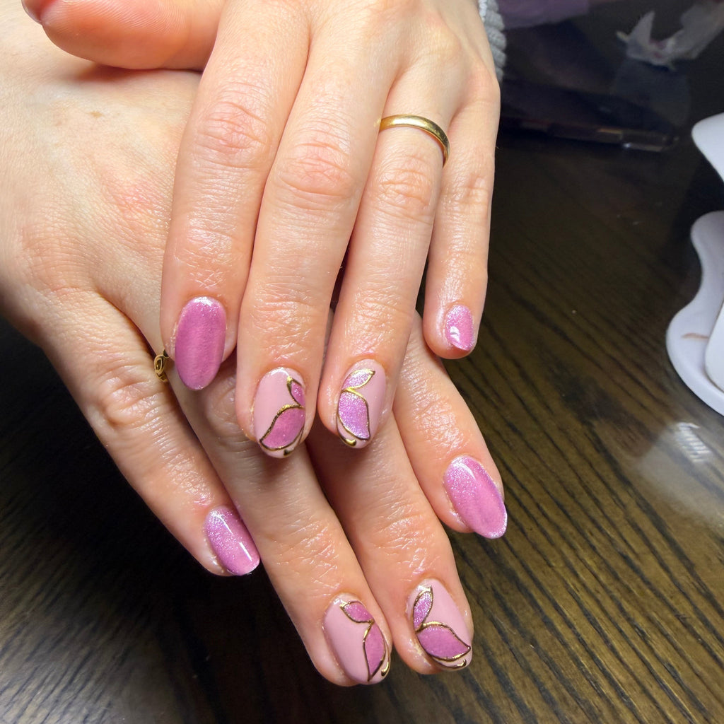 Pink Butterfly Cat-eye Nails